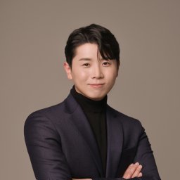 Jeonghwan Kim